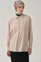 Yırtmaçlı Asimetrik Kesim Bluz - Bej TUGBA