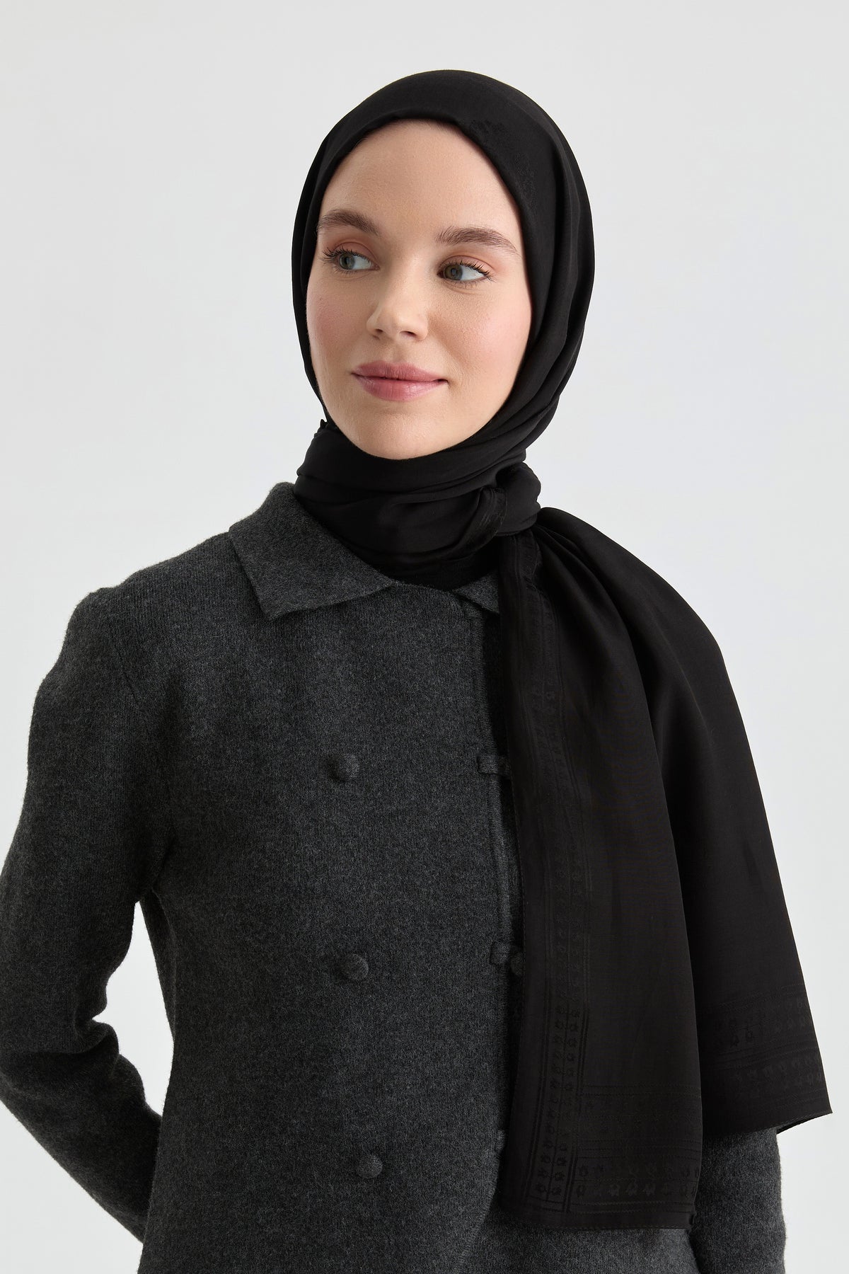 Füruzan Jakar Natural Şal - Siyah TUGBA