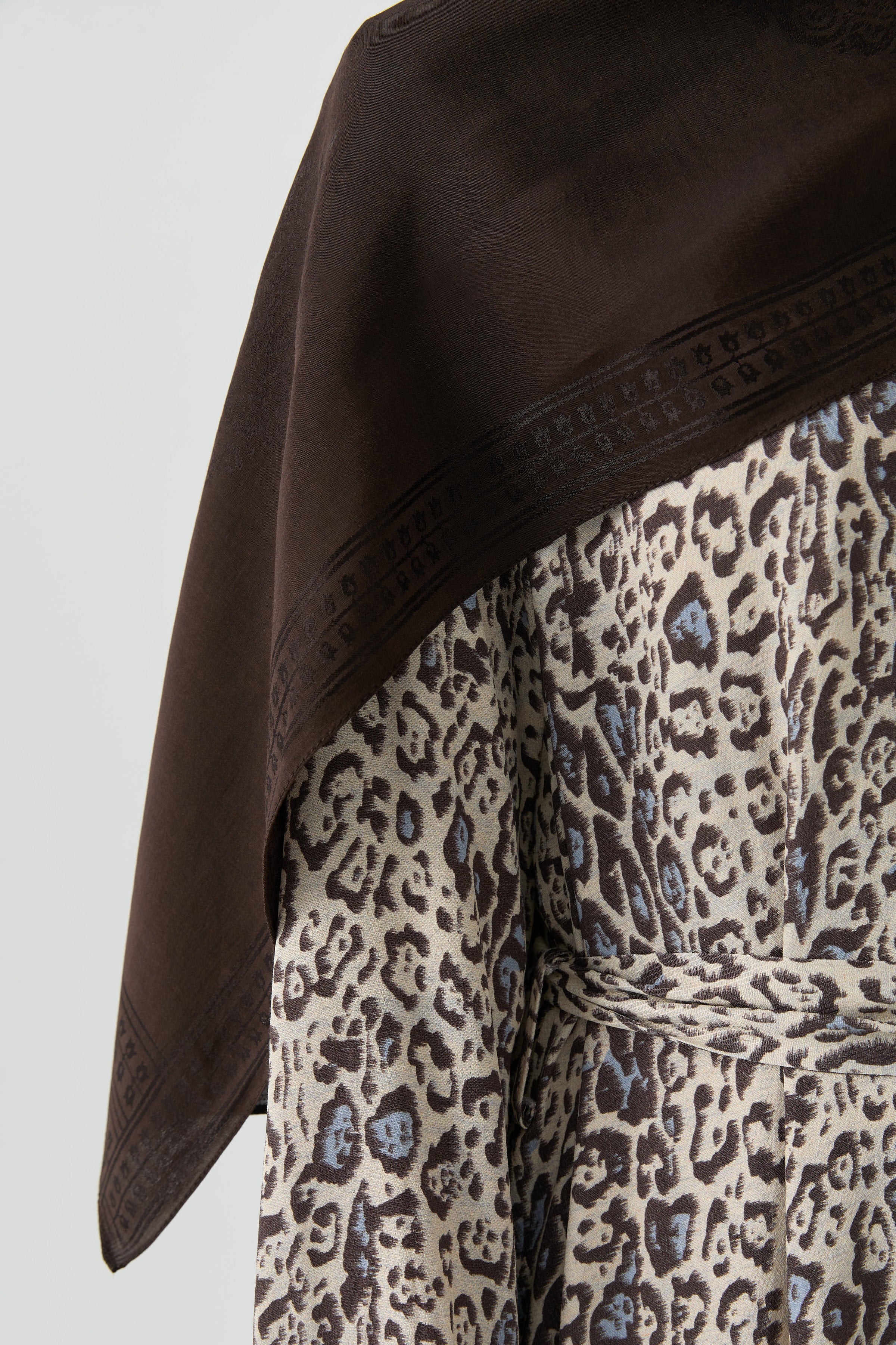 Füruzan Jakar Şal - Acı Kahve TUGBA