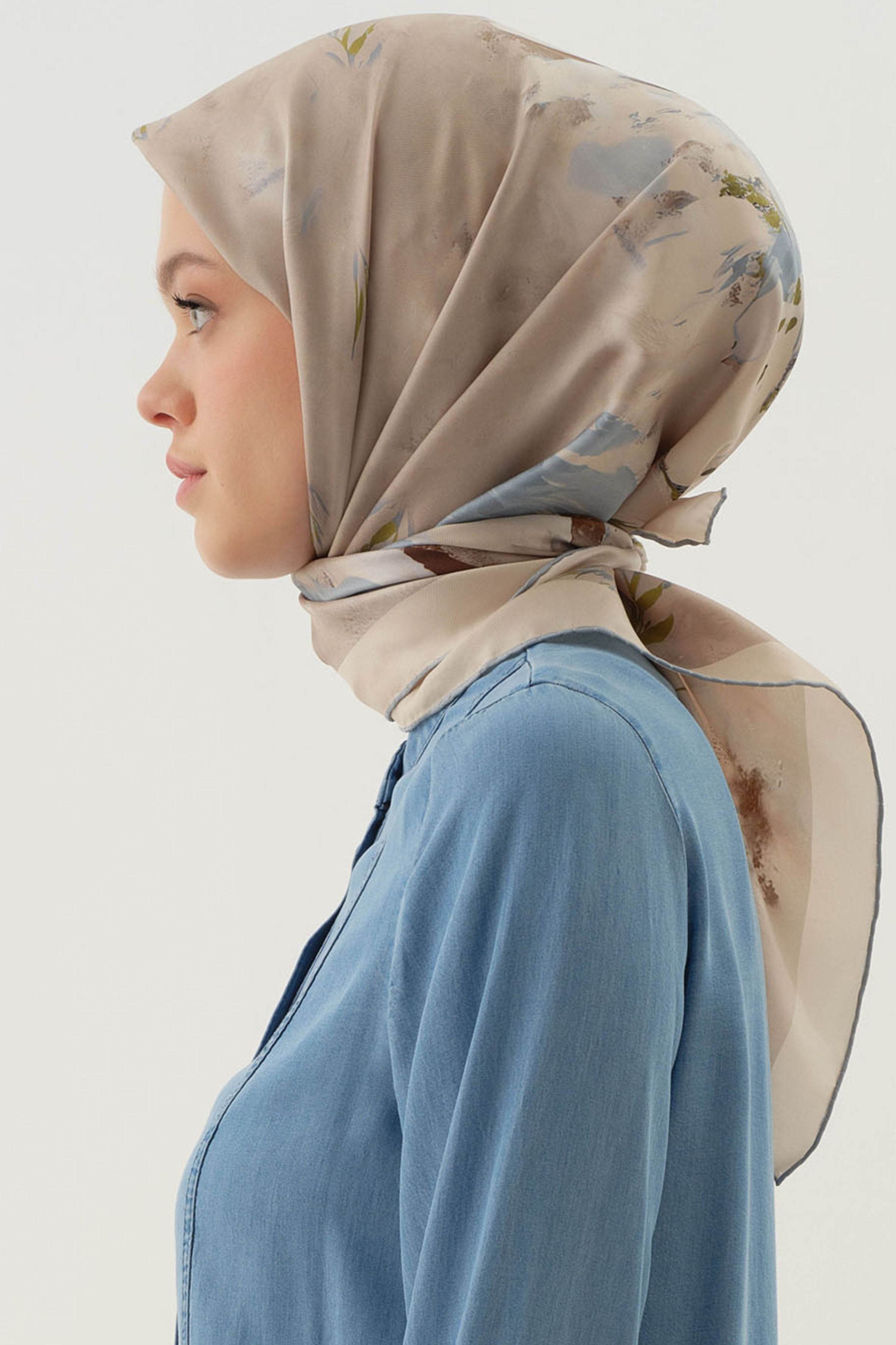 Fulya Twill İpek Eşarp - Açık Mavi TUGBA
