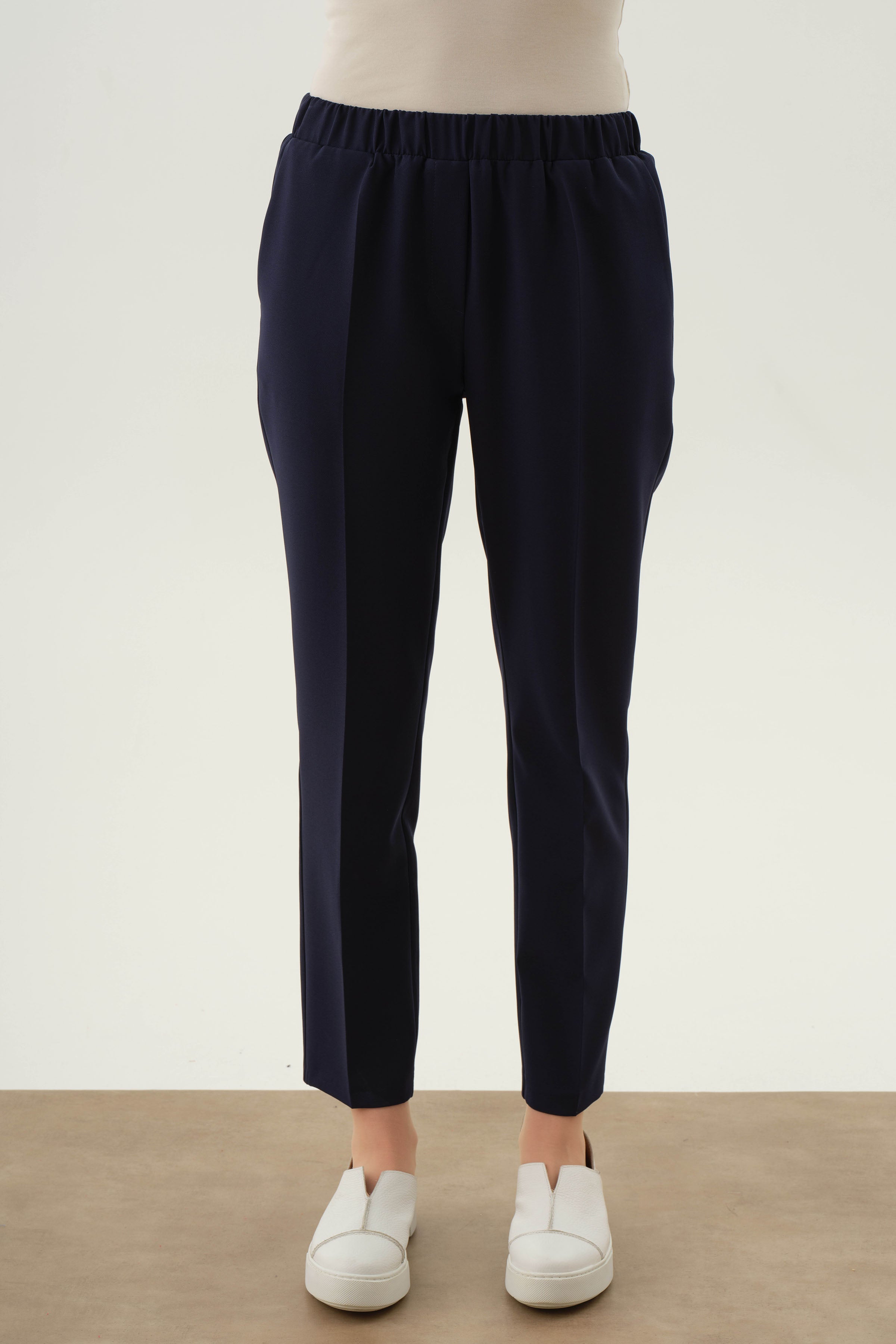 Bel Lastikli Havuç Pantolon - Lacivert TUGBA