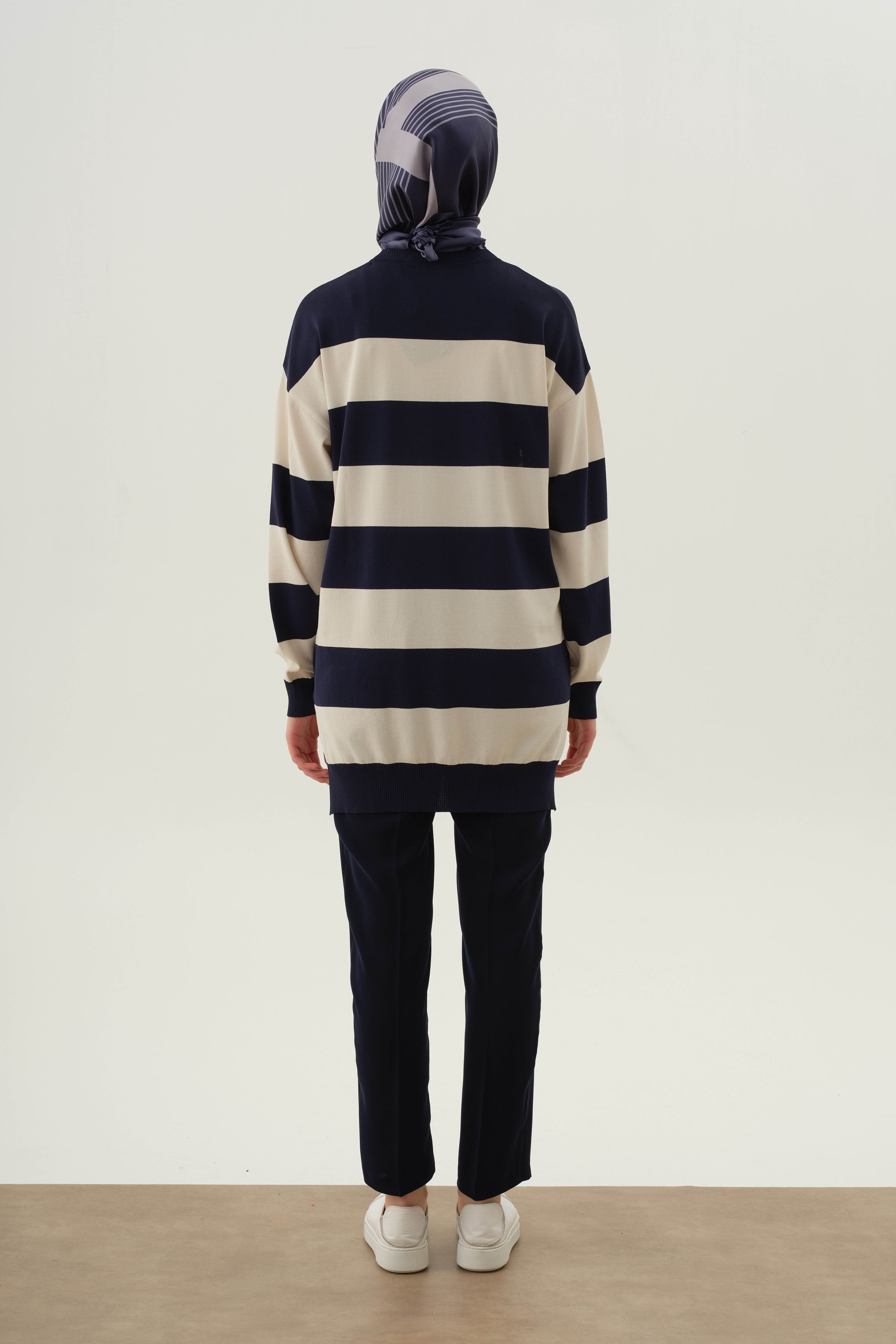 Bel Lastikli Dar Paça Pantolon - Lacivert TUGBA