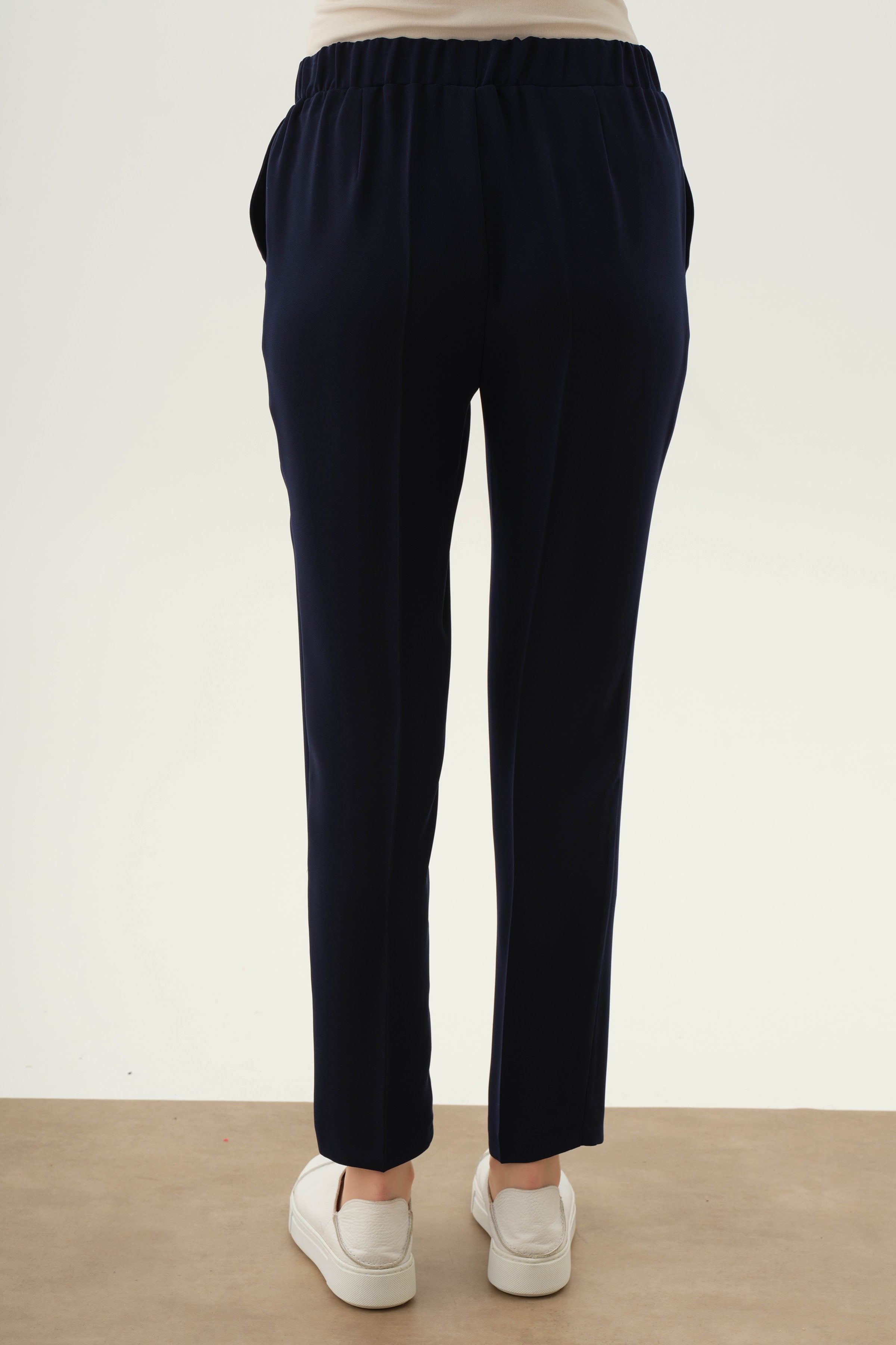 Bel Lastikli Dar Paça Pantolon - Lacivert TUGBA