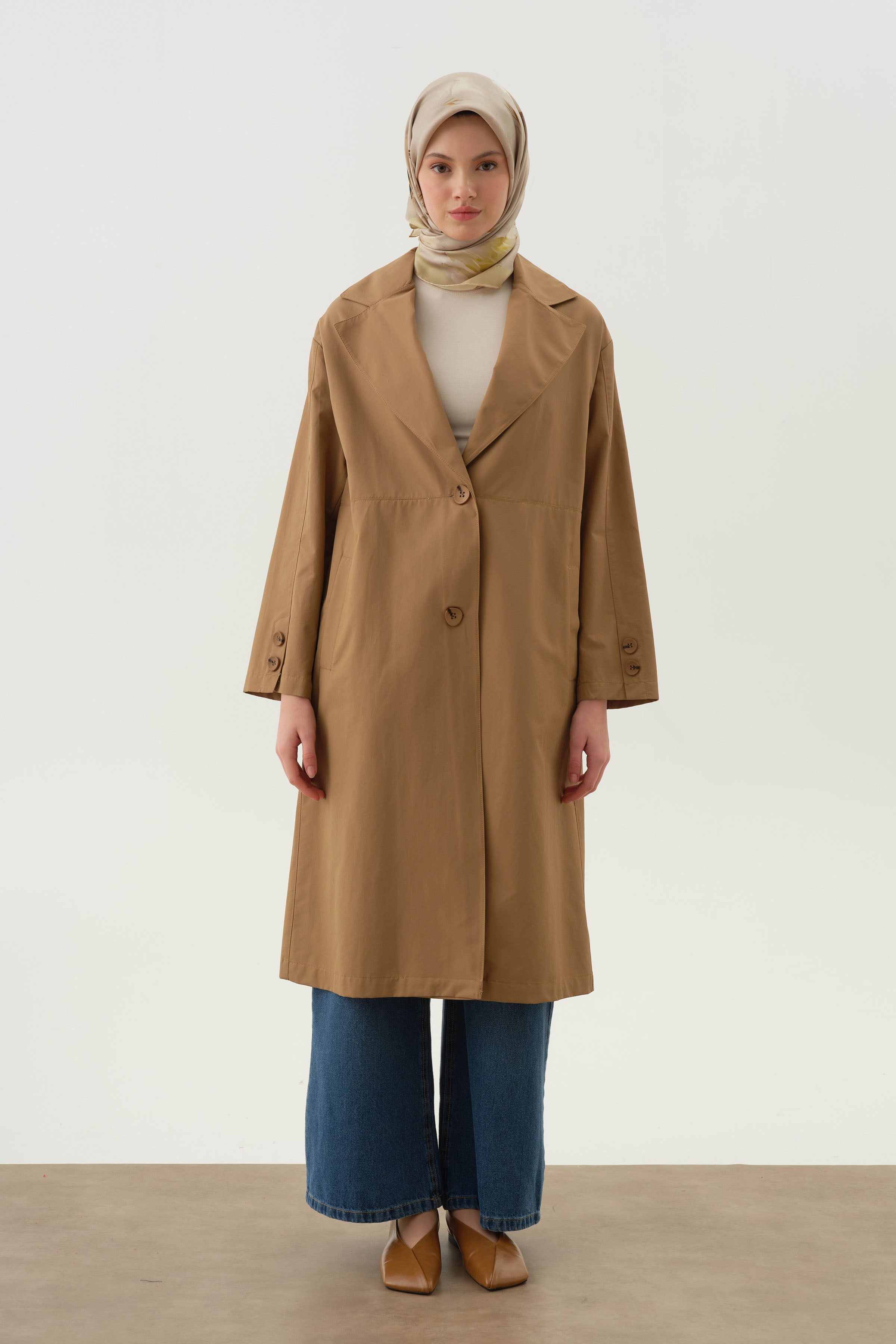Kesik Detaylı Trençkot - Camel TUGBA