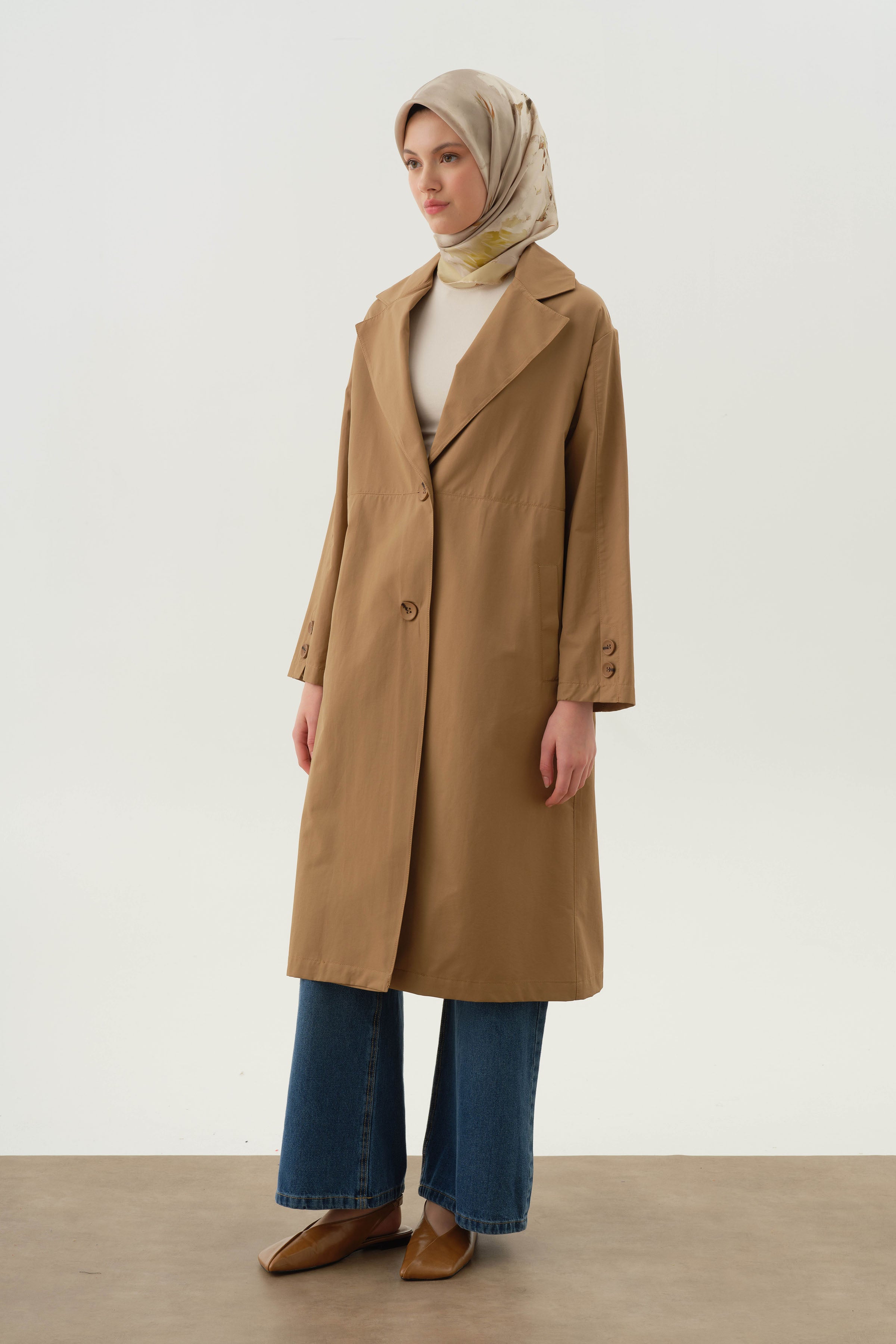 Kesik Detaylı Trençkot - Camel TUGBA