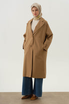 Kesik Detaylı Trençkot - Camel TUGBA