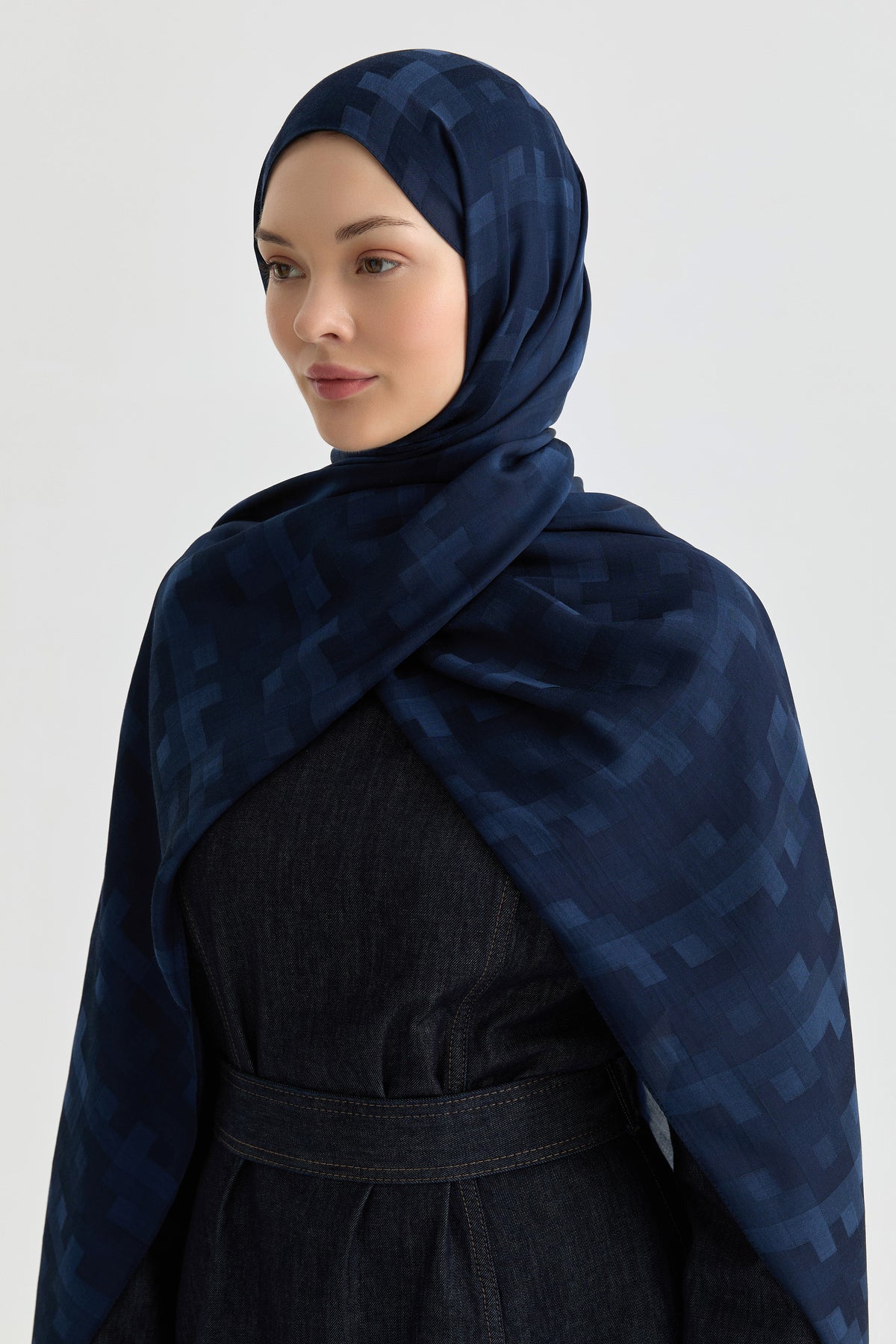 Serra Jakar Natural Şal - Lacivert TUGBA