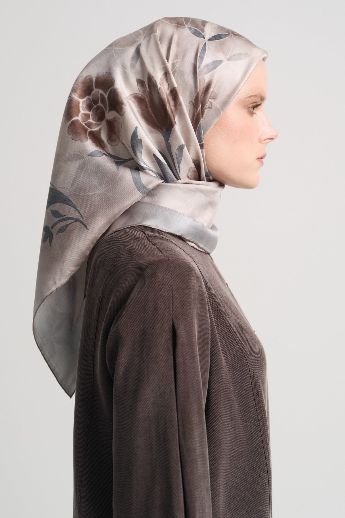 Mihrimah %100 Twill İpek Eşarp - Açık Kahve