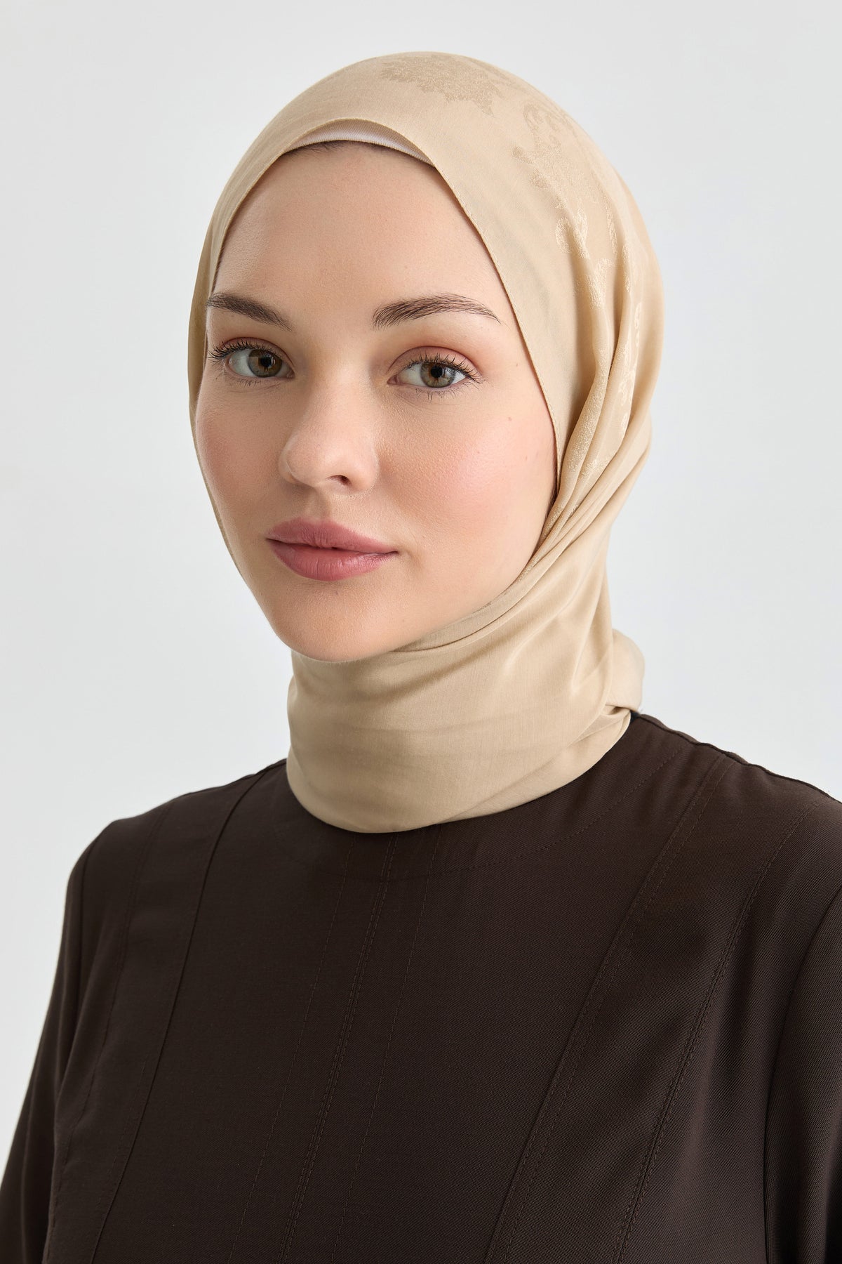 Nevgül Jakar Chal Natural - Beige
