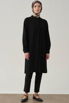 Hakim Yaka Gizli Patlı Tunik - Siyah TUGBA