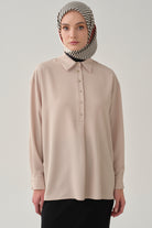 Yırtmaçlı Asimetrik Kesim Bluz - Bej TUGBA