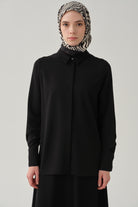 Gizli Patlı Basic Gömlek - Siyah TUGBA