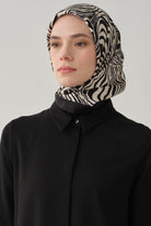 Nilda Twill İpek Eşarp - Bej - Siyah TUGBA