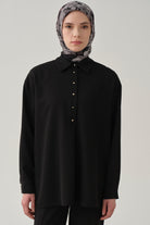 Yırtmaçlı Asimetrik Kesim Bluz - Siyah TUGBA