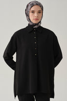 Yırtmaçlı Asimetrik Kesim Bluz - Siyah TUGBA