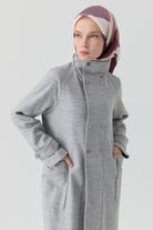 Ters Pat Kapamalı Keçe Manto - Gri TUGBA