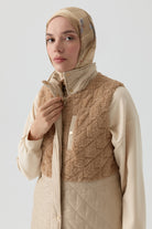 Peluş Garnili Kapitone Yelek - Bej TUGBA