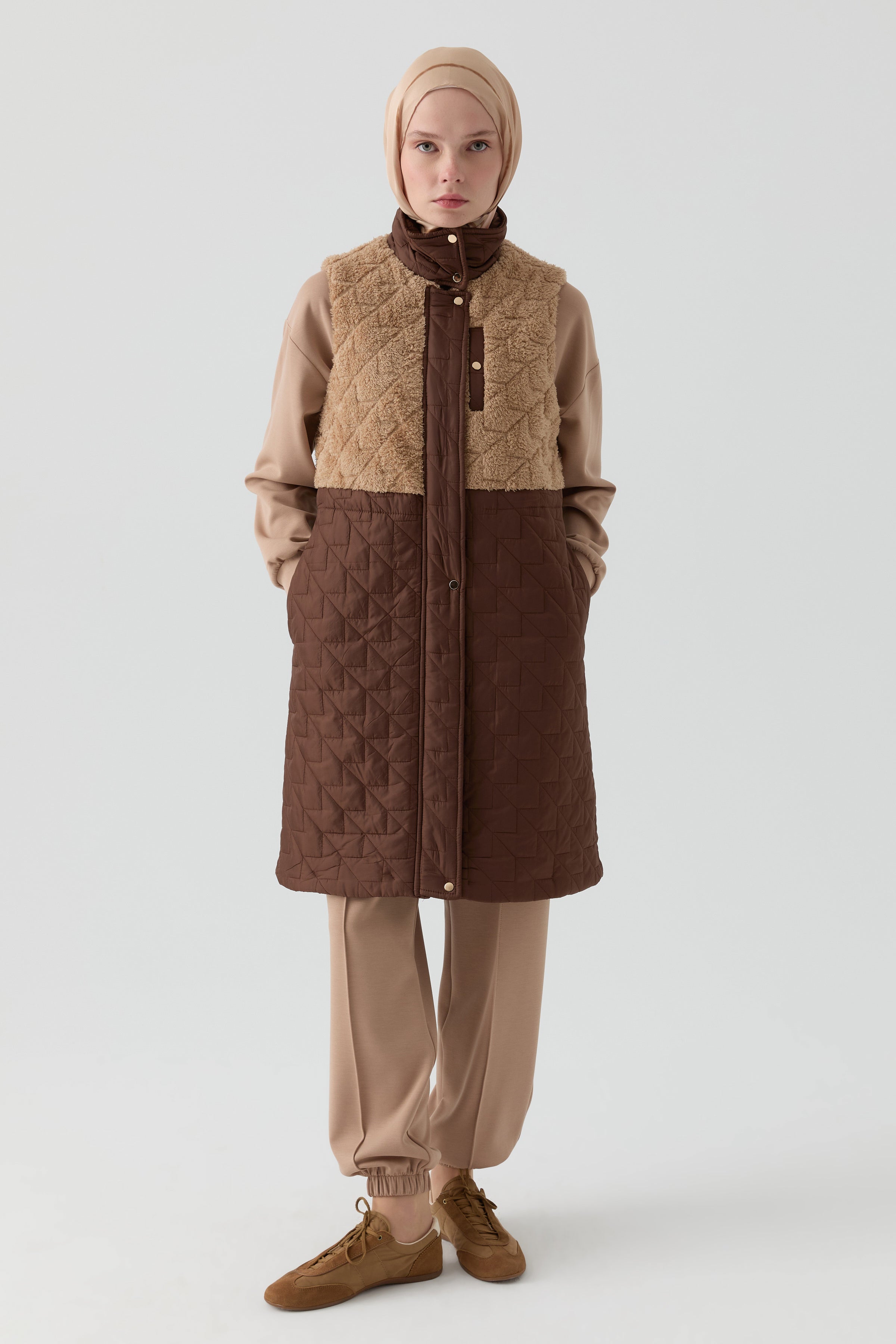 Plush Garnished Quilted Vest - Brown – TUĞBA