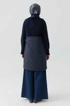 Peluş Garnili Kapitone Yelek - İndigo TUGBA