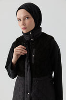 Peluş Garnili Kapitone Yelek - Siyah TUGBA