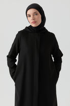 Rüzgarlık Detaylı Patlı Kaban - Siyah TUGBA