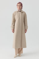 Kol Bant Detaylı Manto - Bej TUGBA