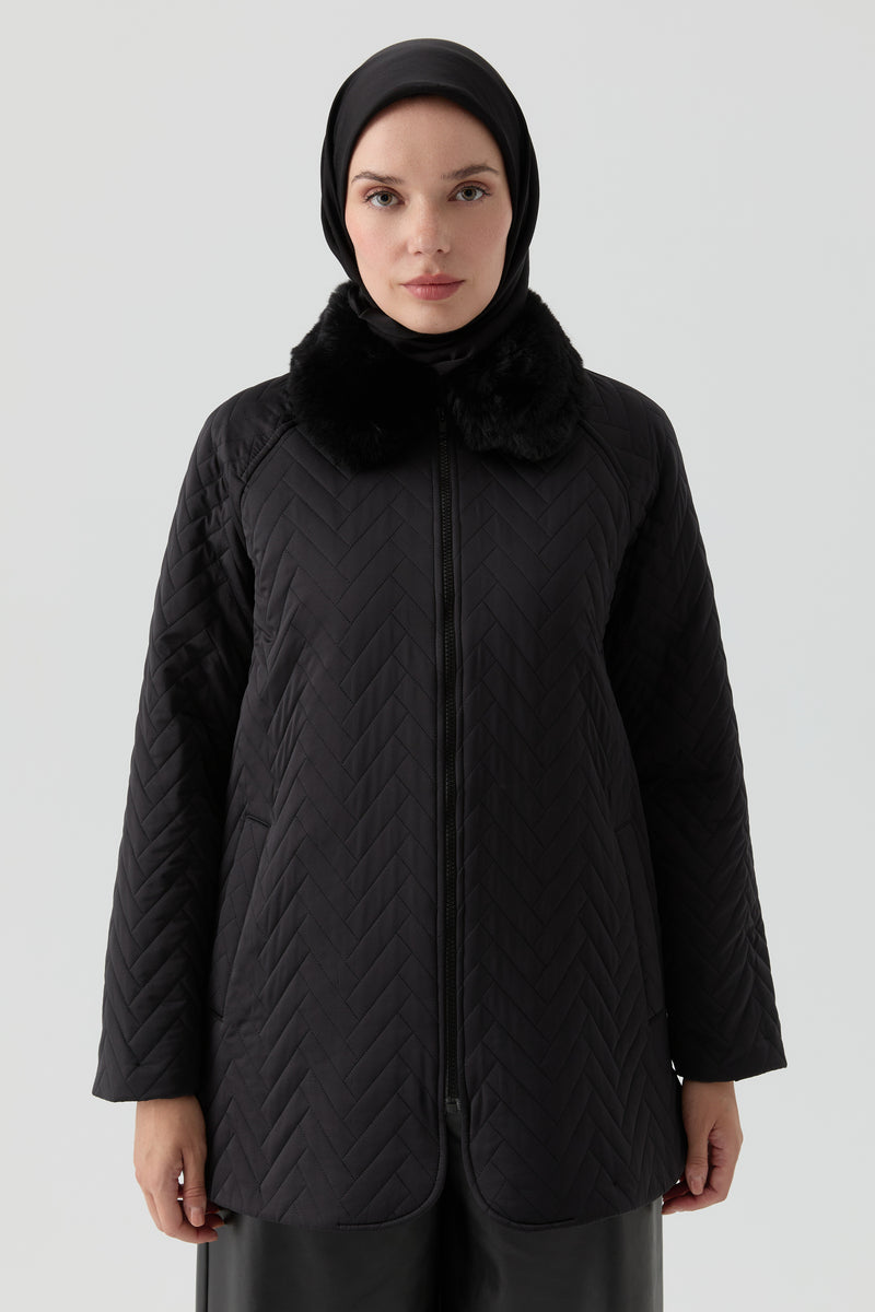 Peluş Garnili Kapitone Kaban - Siyah TUGBA
