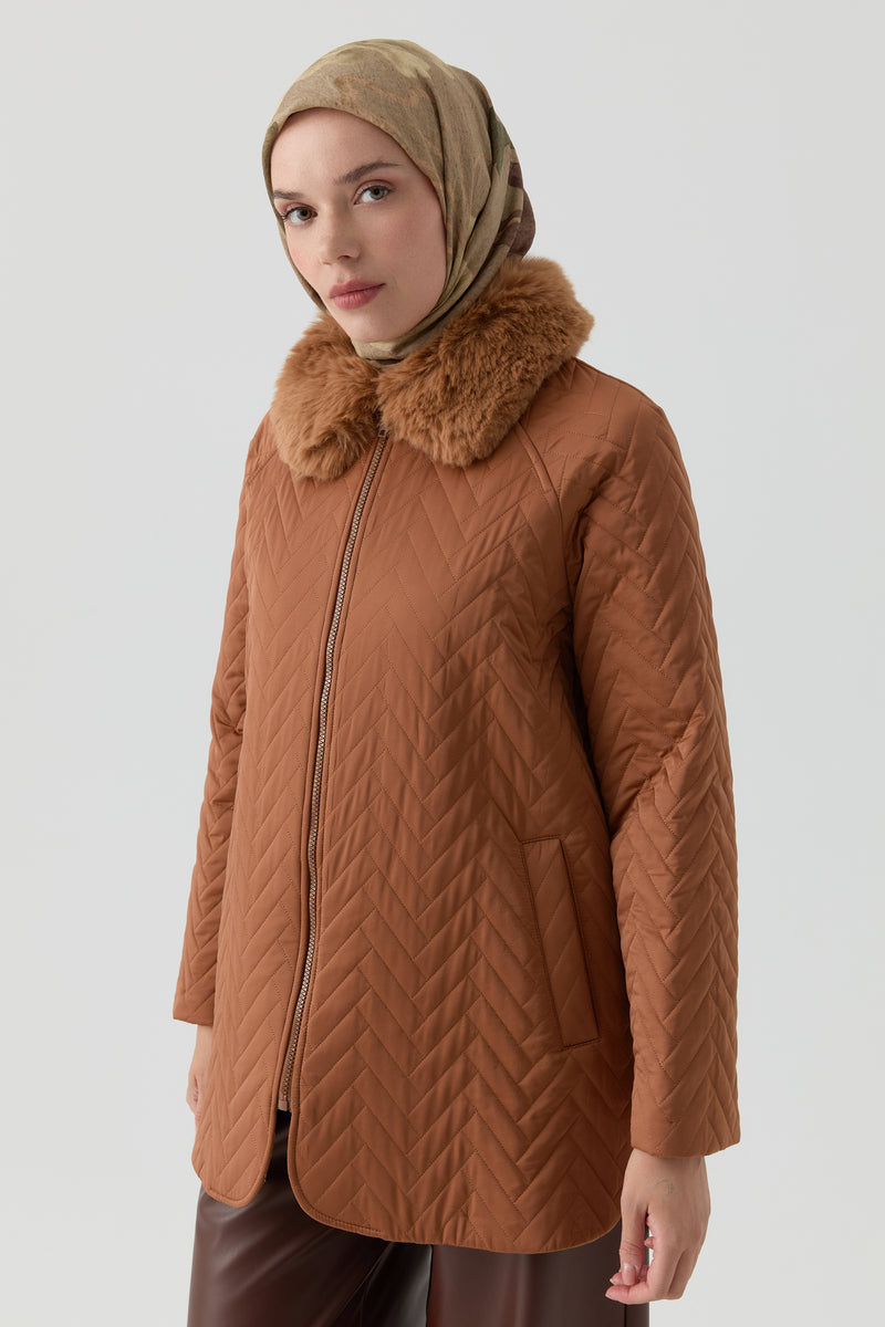 Peluş Garnili Kapitone Kaban - Taba TUGBA