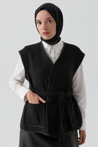 Deri Biye Detaylı Cepli Yelek - Siyah TUGBA