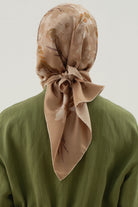 Gülistan Saten İpek Eşarp - Vizon TUGBA