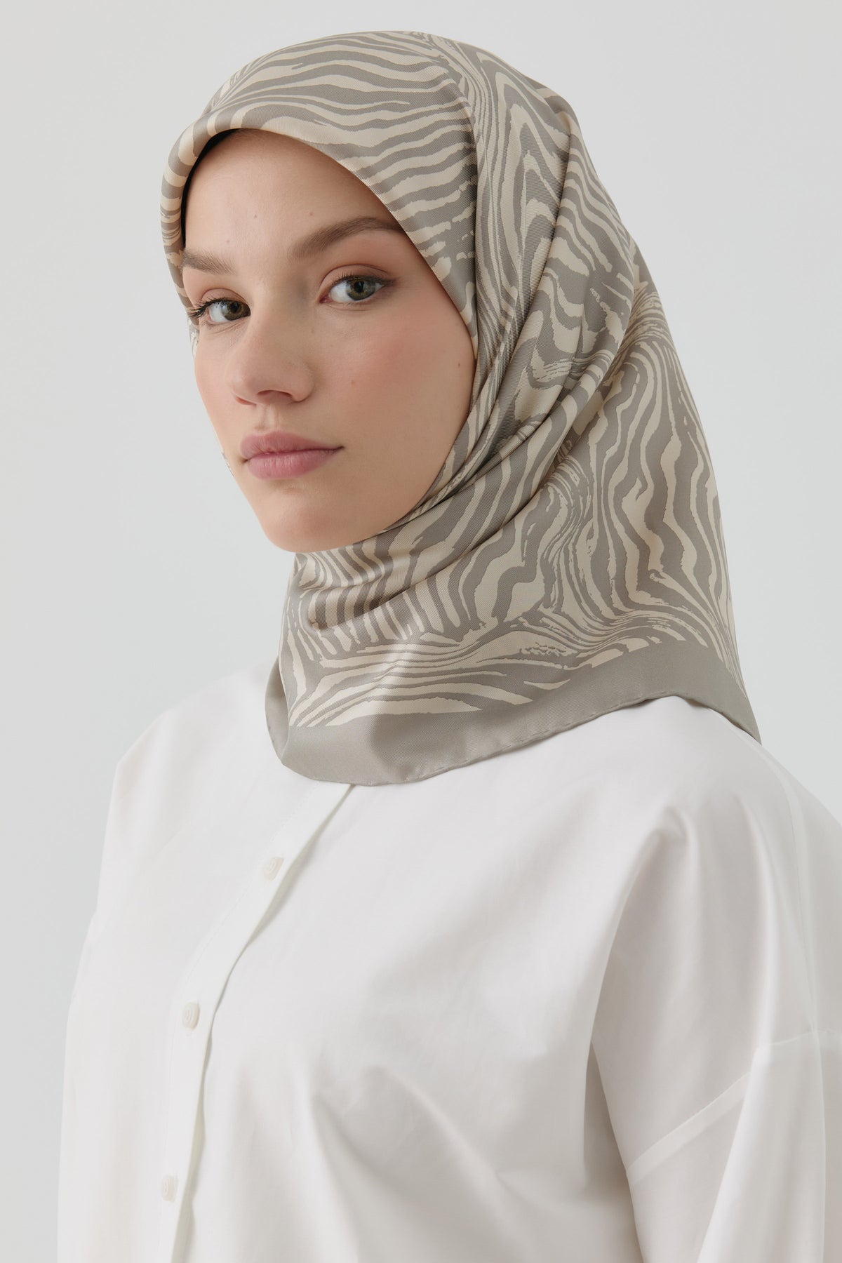 Nilda Twill Silk Scarf - Stone