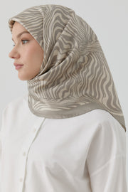 Nilda Twill İpek Eşarp - Taş TUGBA