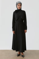 Gül Broşlu Bluz Etek Takım - Siyah TUGBA