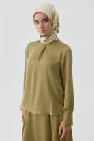Ters Manşetli Bluz - Olive TUGBA