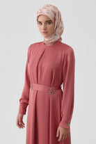 Plikaşe Detaylı Kemerli Elbise - Gül Kurusu TUGBA