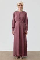 Plikaşe Detaylı Kemerli Elbise - Marsala TUGBA