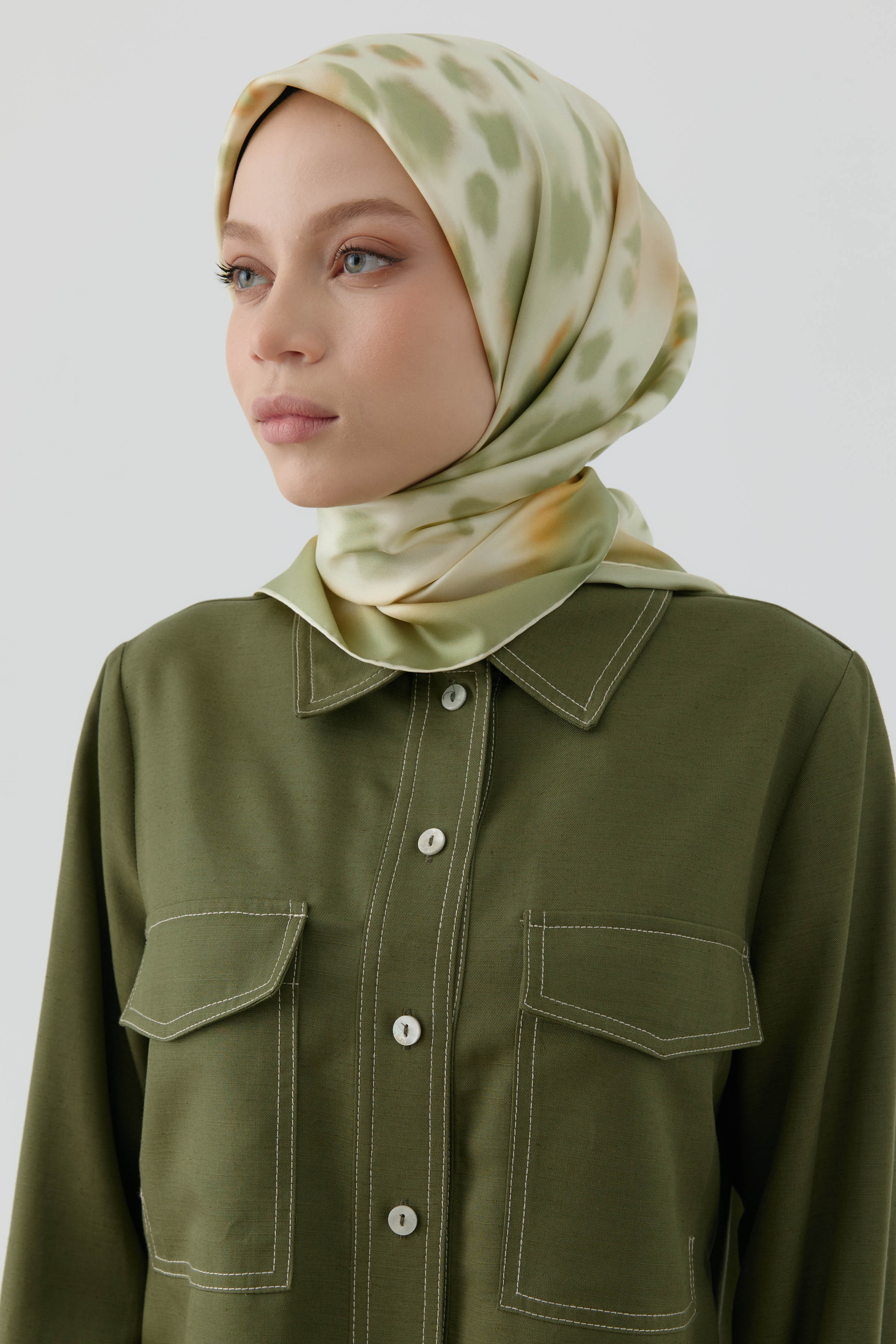 Sebu Twill İpek Eşarp - Yeşil TUGBA