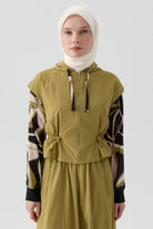 Kombin Bağcıklı Kapüşonlu Yelek - Olive TUGBA