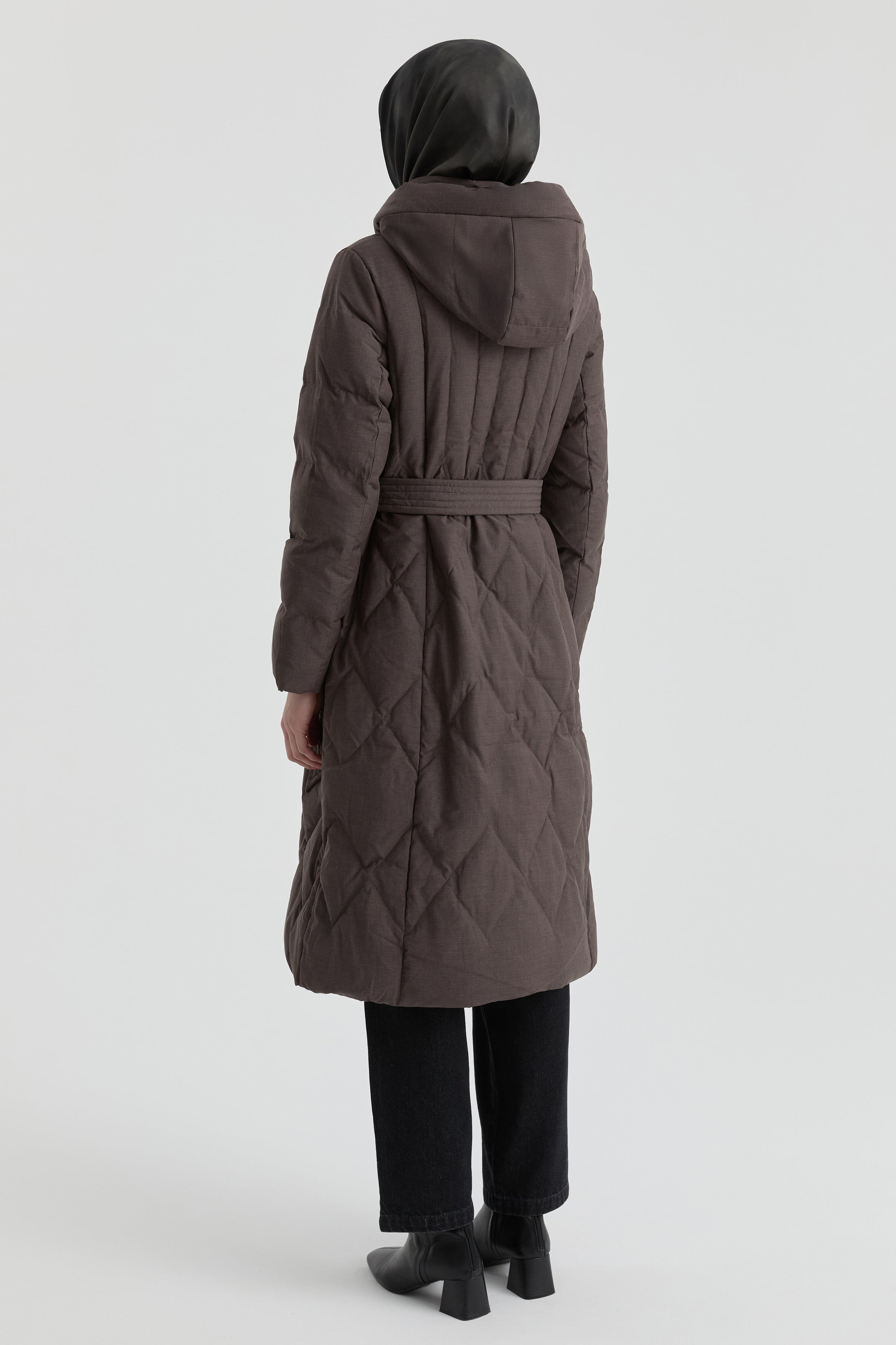 Baklava Desenli Kaz Tüyü Kaban - Kahve TUGBA