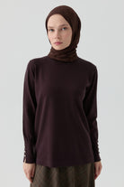 Kolları Düğme Detaylı Sıfır Yaka Kazak - Kahve TUGBA