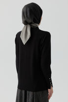 Kolları Düğme Detaylı Sıfır Yaka Kazak - Siyah TUGBA