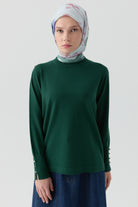 Kolları Düğme Detaylı Sıfır Yaka Kazak - Yeşil TUGBA