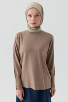 Kolları Düğme Detaylı Sıfır Yaka Kazak - Vizon TUGBA