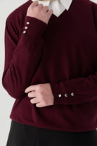 V Yaka Kol Düğme Detaylı Kazak - Bordo TUGBA