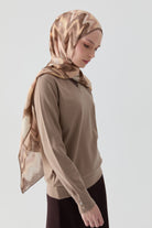 V Yaka Kol Düğme Detaylı Kazak - Vizon TUGBA