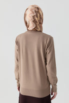 V Yaka Kol Düğme Detaylı Kazak - Vizon TUGBA