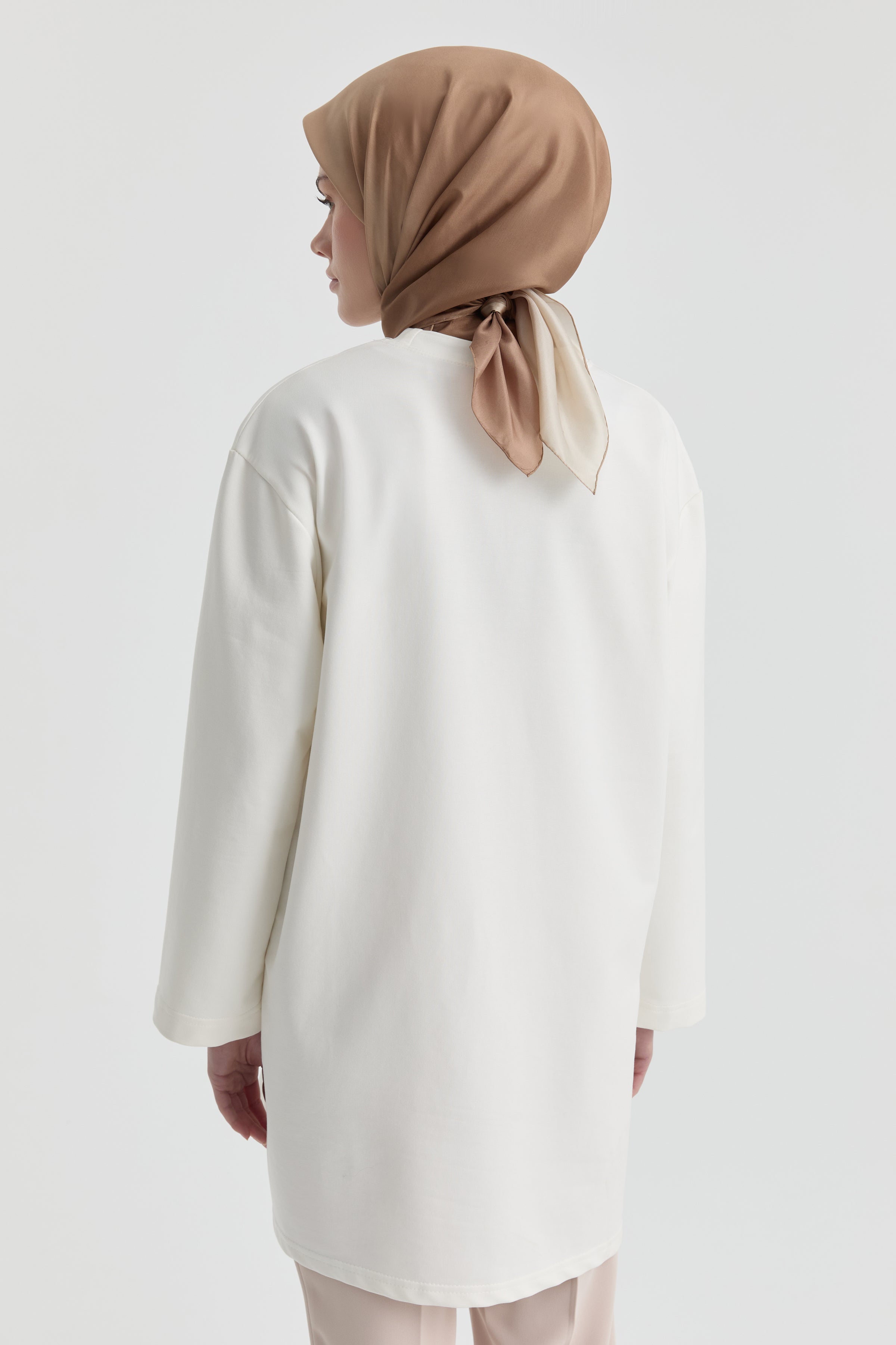 Oversize Bluz - Beyaz TUGBA