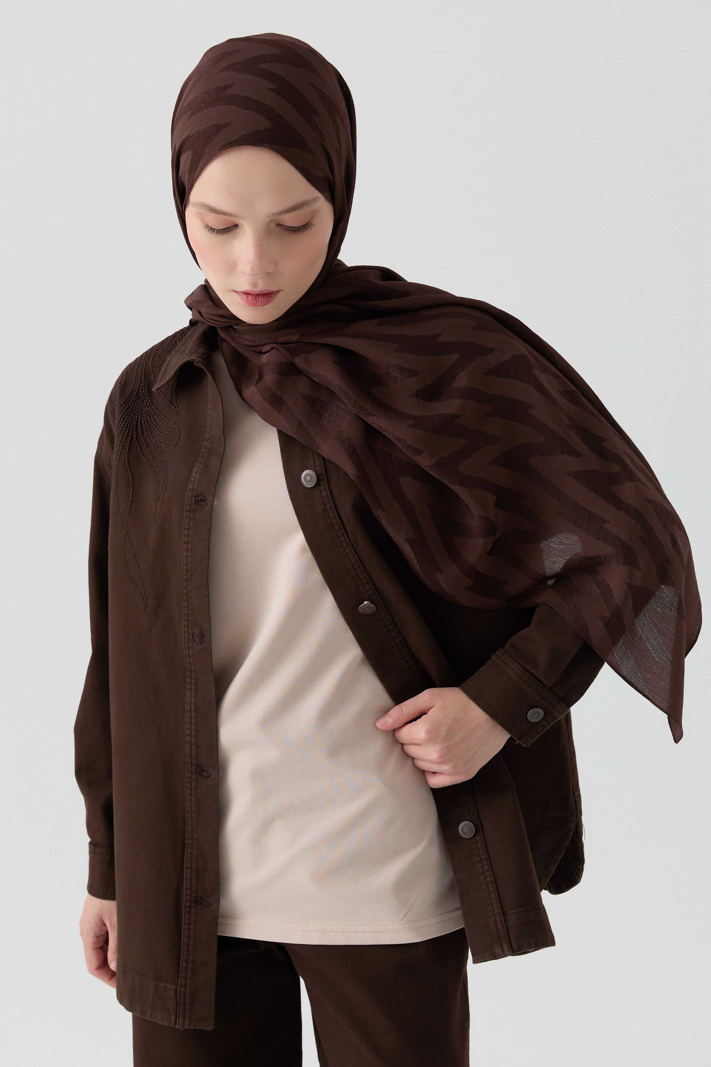 Oversize Yırtmaçlı Tişört - Bej TUGBA