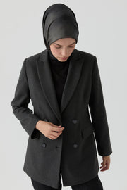 Oversize Yırtmaçlı Tişört - Siyah TUGBA