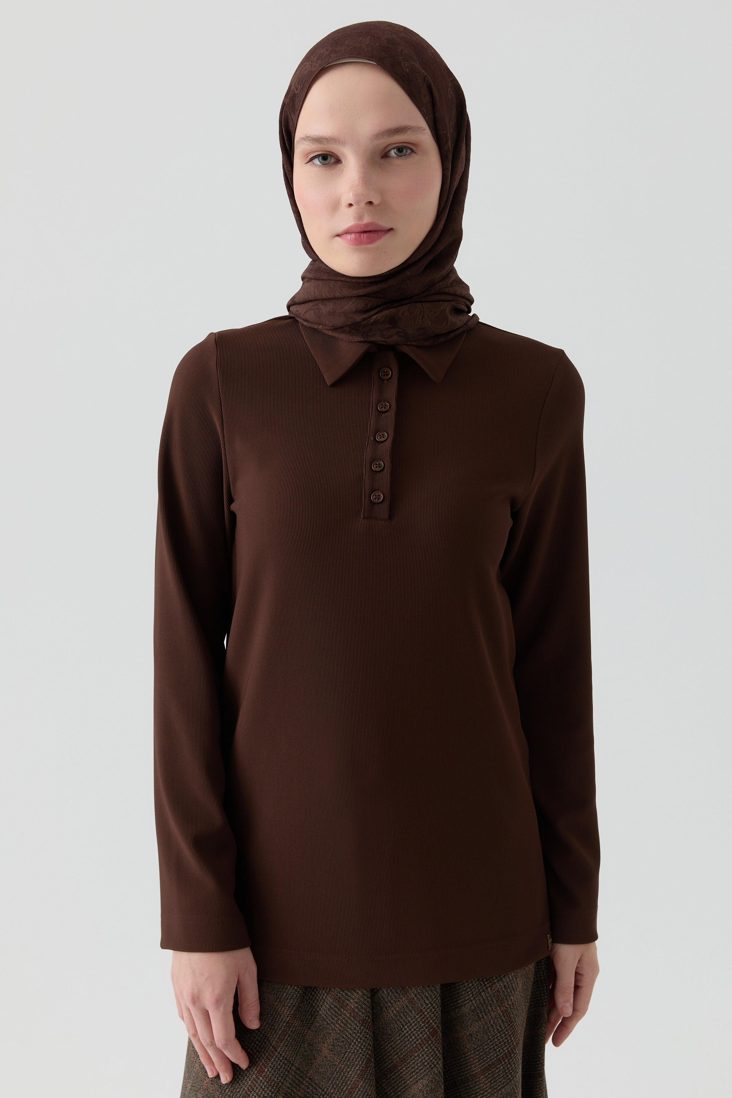 Polo Yaka Örme Bluz - Kahve TUGBA